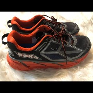 NEW Hoka One One Clifton New Without Tags Size 9
